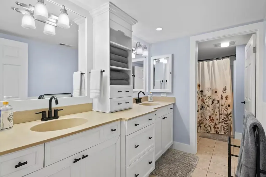 553 S Lake Shore Drive Leland Township MI 49653