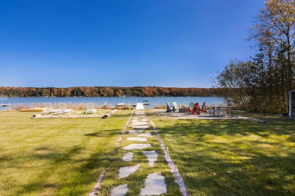 553 S Lake Shore Drive Leland Township MI 49653
