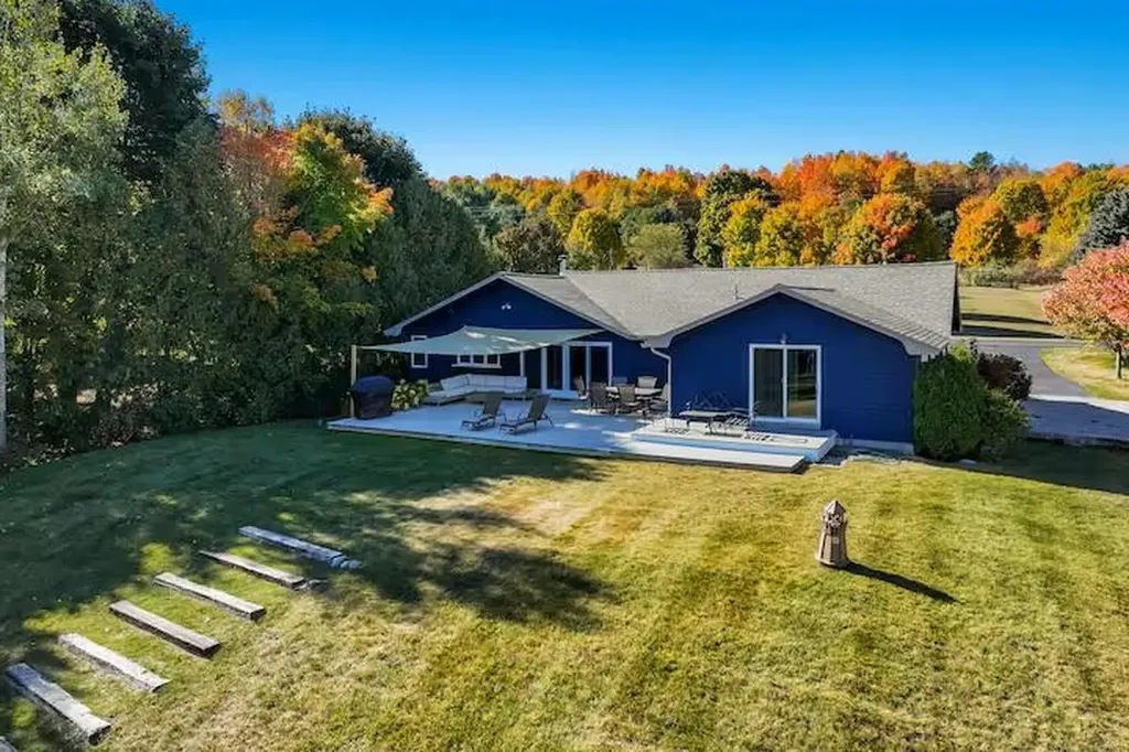 553 S Lake Shore Drive Leland Township MI 49653
