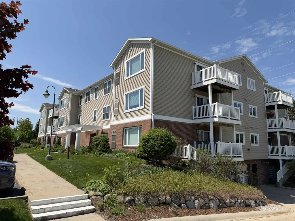 1122 Lake Ridge Drive Traverse City City MI 49684