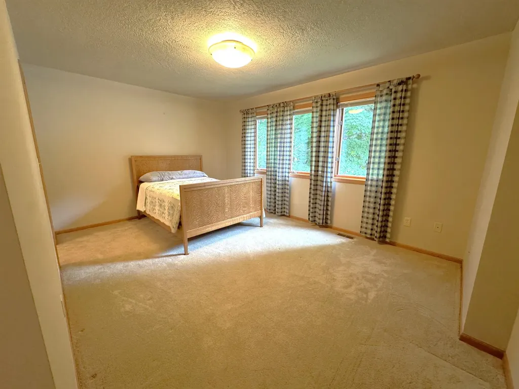 5270 N Liberty Garfield Charter Township MI 49685