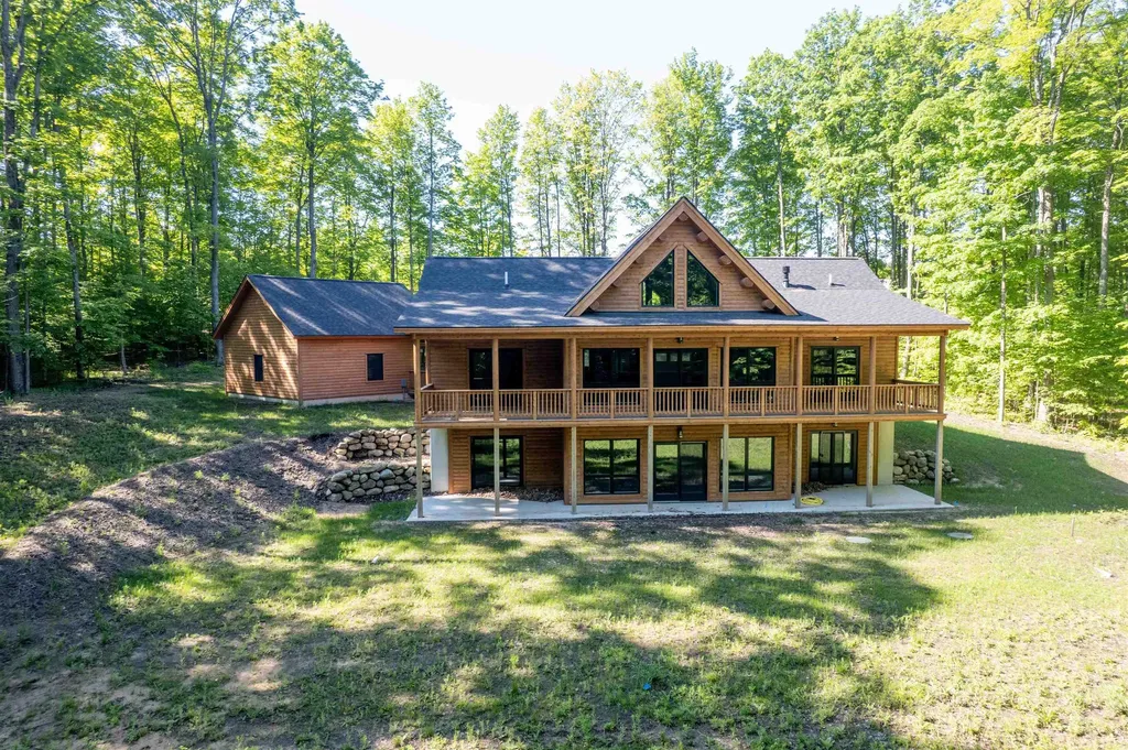 2609 Big Sky Road Paradise Township MI 49649