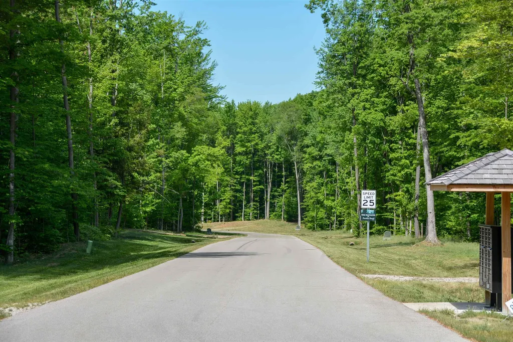2609 Big Sky Road Paradise Township MI 49649