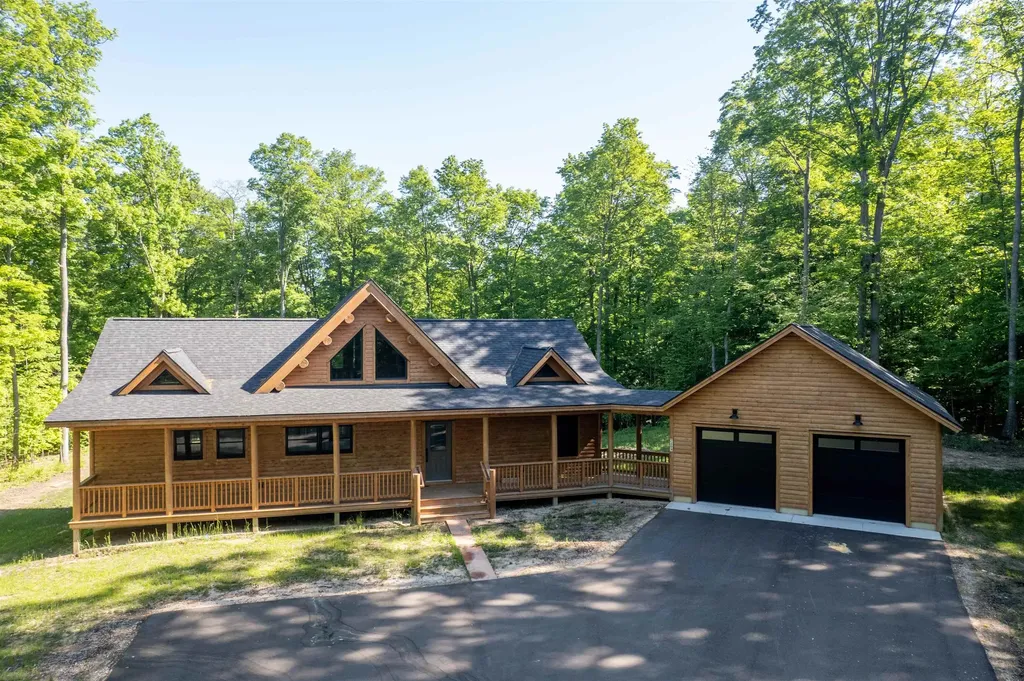 2609 Big Sky Road Paradise Township MI 49649