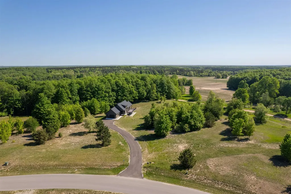 5921 Paradise Ranch Paradise Township MI 49649