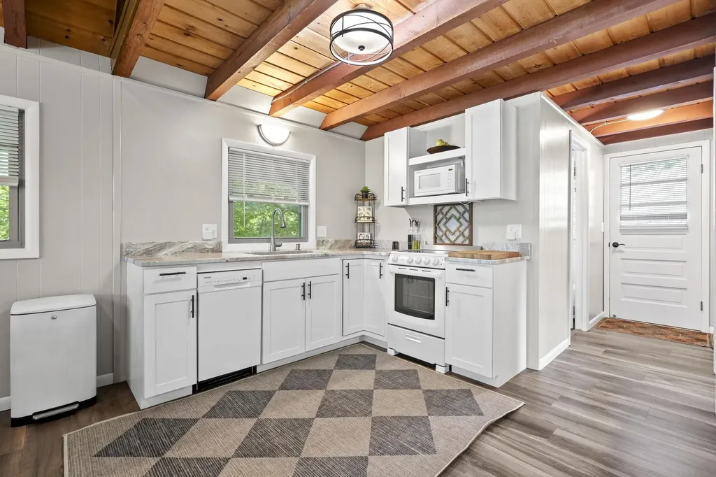 6255 Dyer Road Boardman Township MI 49680