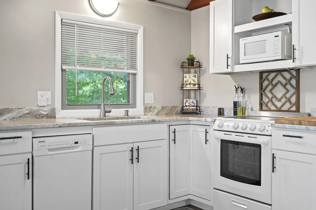 6255 Dyer Road Boardman Township MI 49680