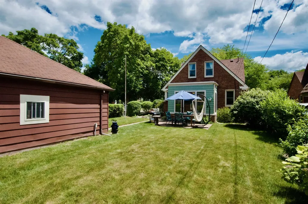 2606 Edgemont Unknown City MI 48183