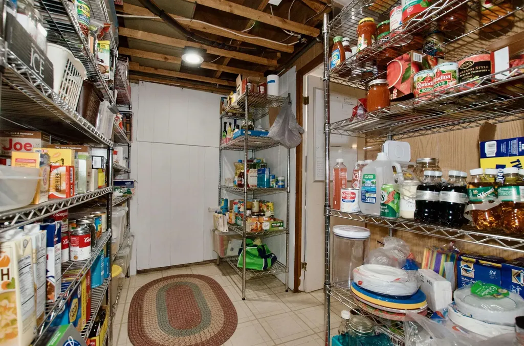 2606 Edgemont Unknown City MI 48183