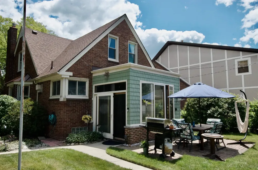 2606 Edgemont Unknown City MI 48183