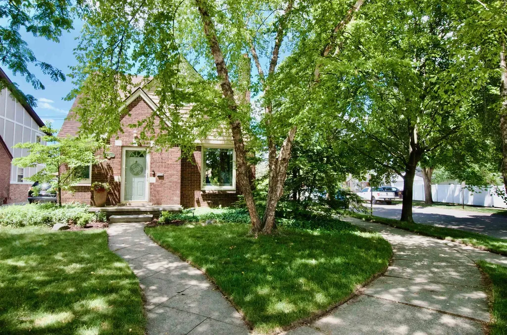 2606 Edgemont Unknown City MI 48183