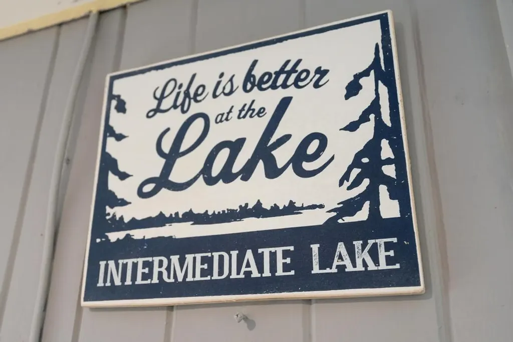7752 & 7754 Maple Street Central Lake Township MI 49622