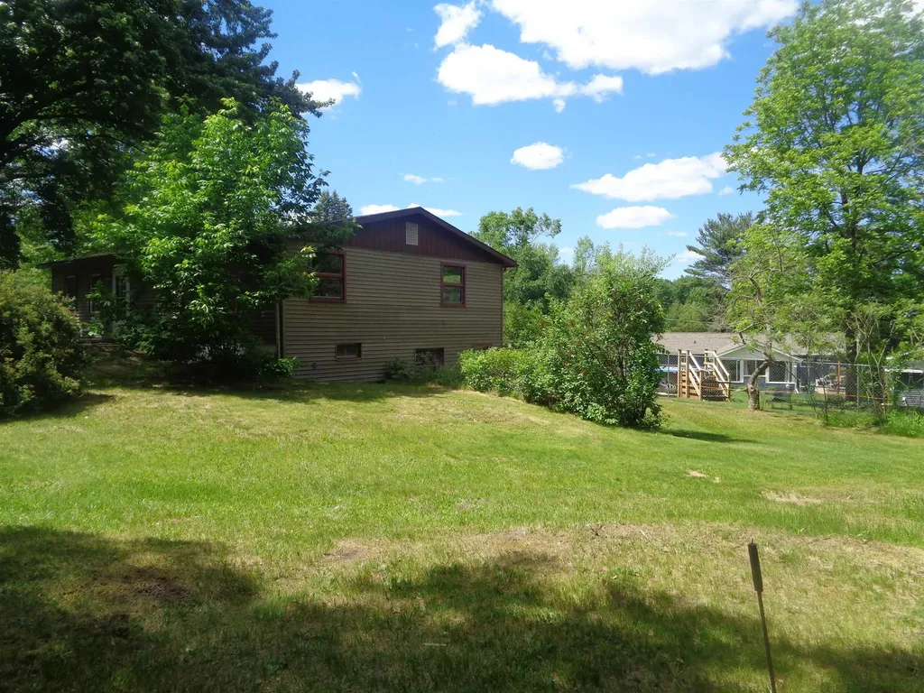 2287 S Tower Hill Road Roscommon Township MI 48629