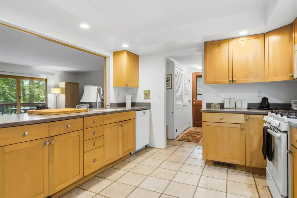2856 Birchview Drive Torch Lake Township MI 49648