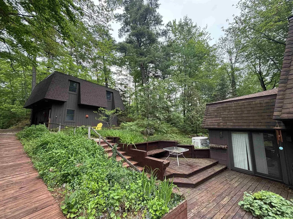 2856 Birchview Drive Torch Lake Township MI 49648