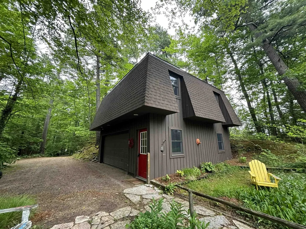 2856 Birchview Drive Torch Lake Township MI 49648