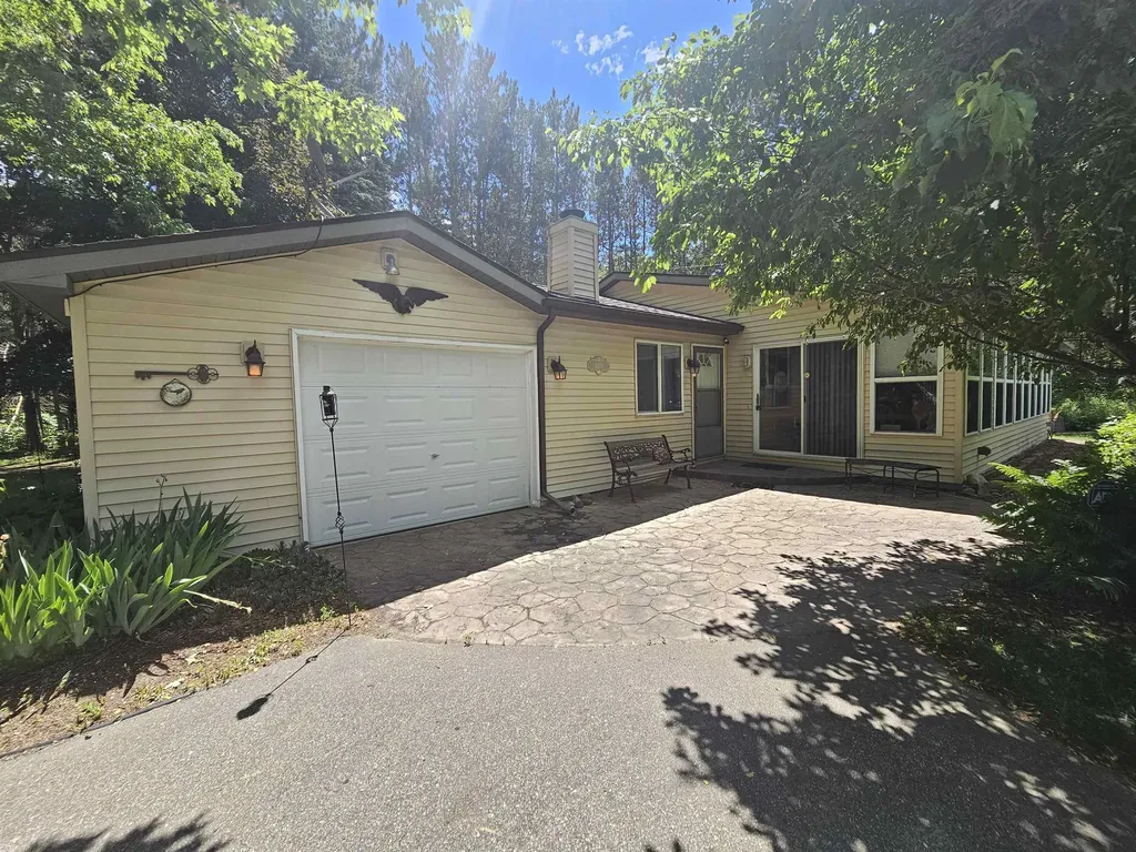 3351 S Dickerson Road Lake Township MI 49651