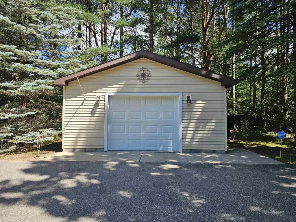 3351 S Dickerson Road Lake Township MI 49651