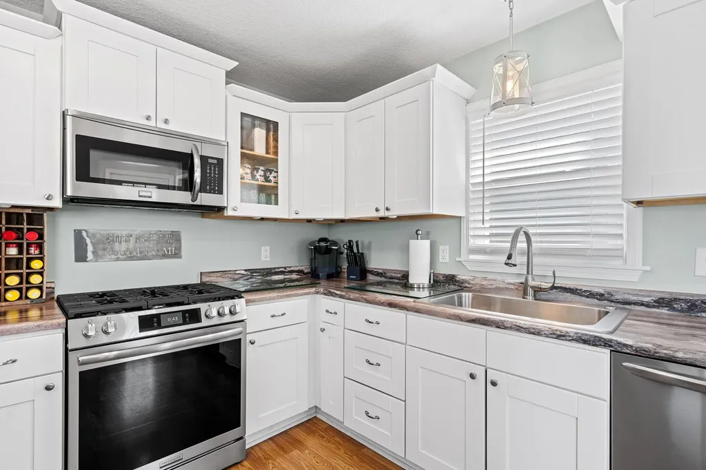 11256 SE Torch Lake Drive Helena Township MI 49612