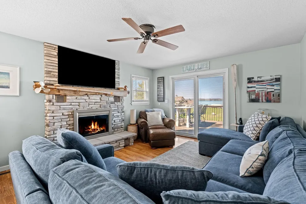 11256 SE Torch Lake Drive Helena Township MI 49612
