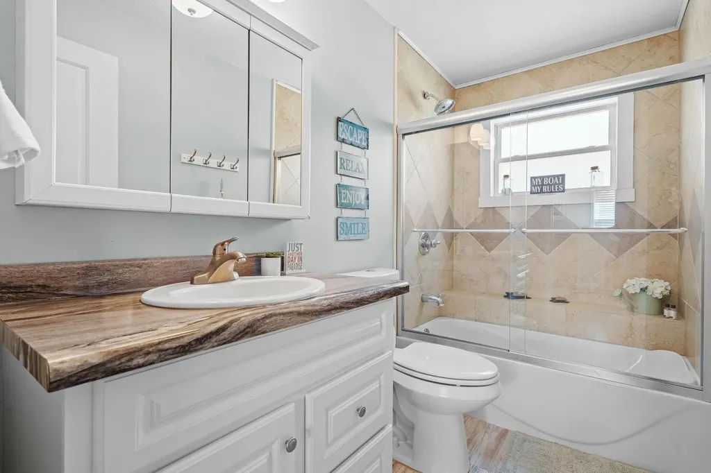 11256 SE Torch Lake Drive Helena Township MI 49612