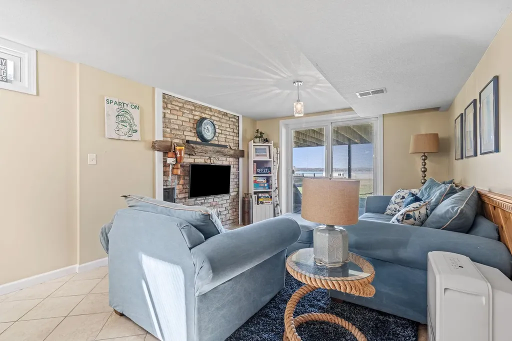 11256 SE Torch Lake Drive Helena Township MI 49612