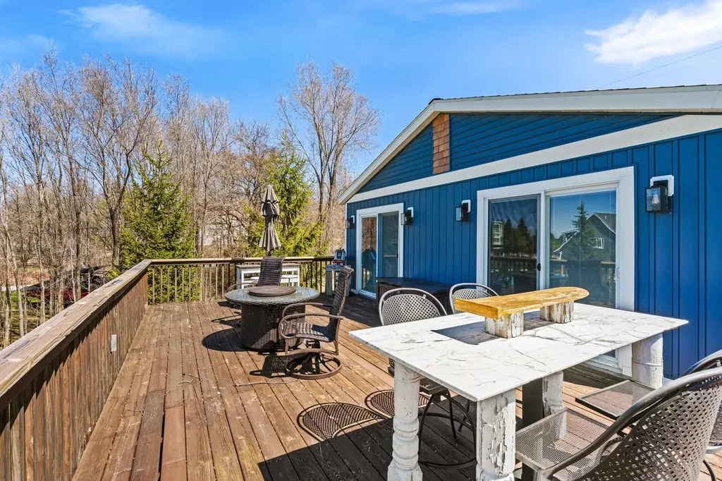 11256 SE Torch Lake Drive Helena Township MI 49612