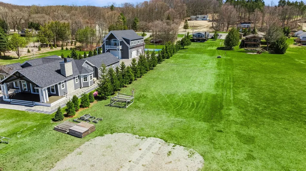 11256 SE Torch Lake Drive Helena Township MI 49612
