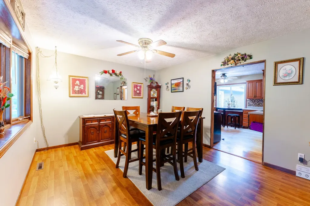 5571 Exodus Drive Long Lake Township MI 49684