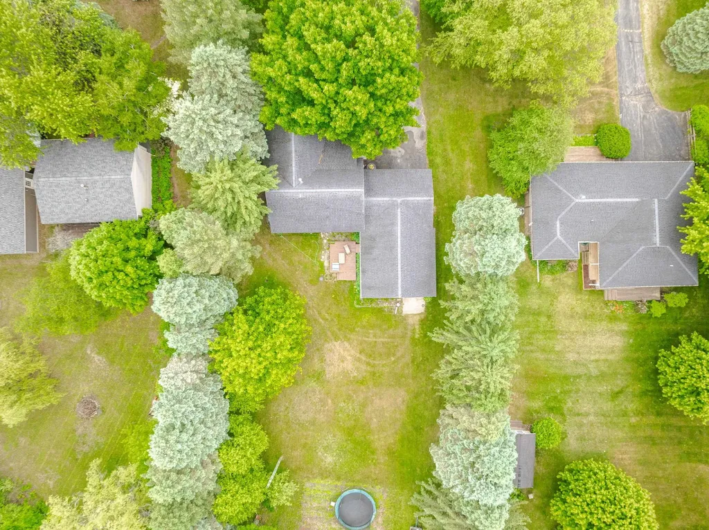 5571 Exodus Drive Long Lake Township MI 49684