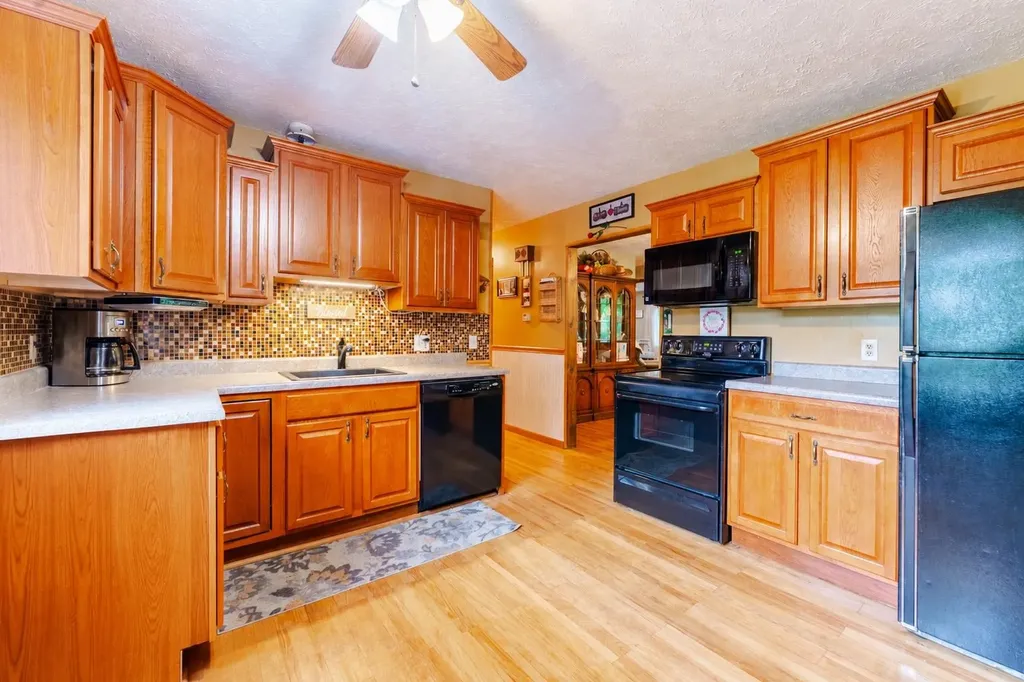 5571 Exodus Drive Long Lake Township MI 49684