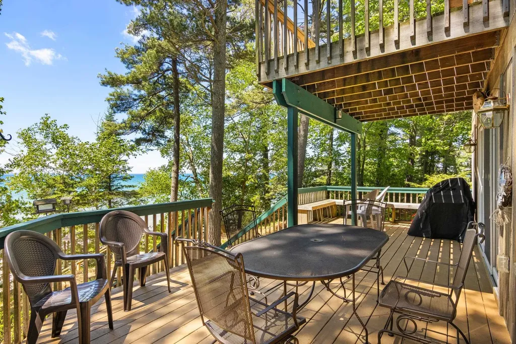 4139 Michigan Trail Torch Lake Township MI 49648