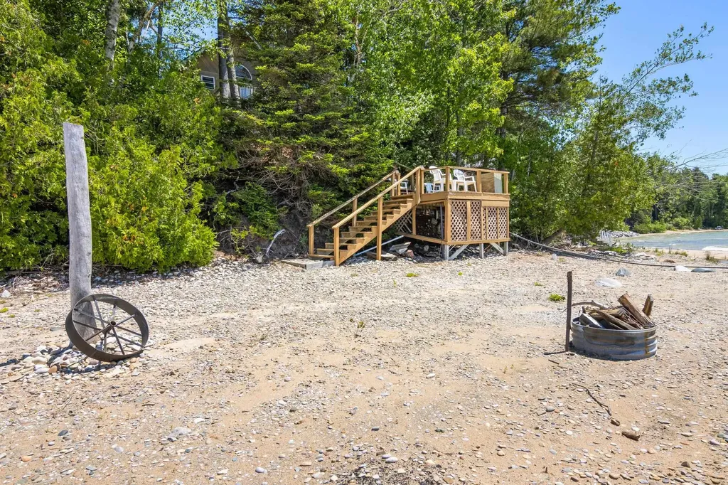 4139 Michigan Trail Torch Lake Township MI 49648