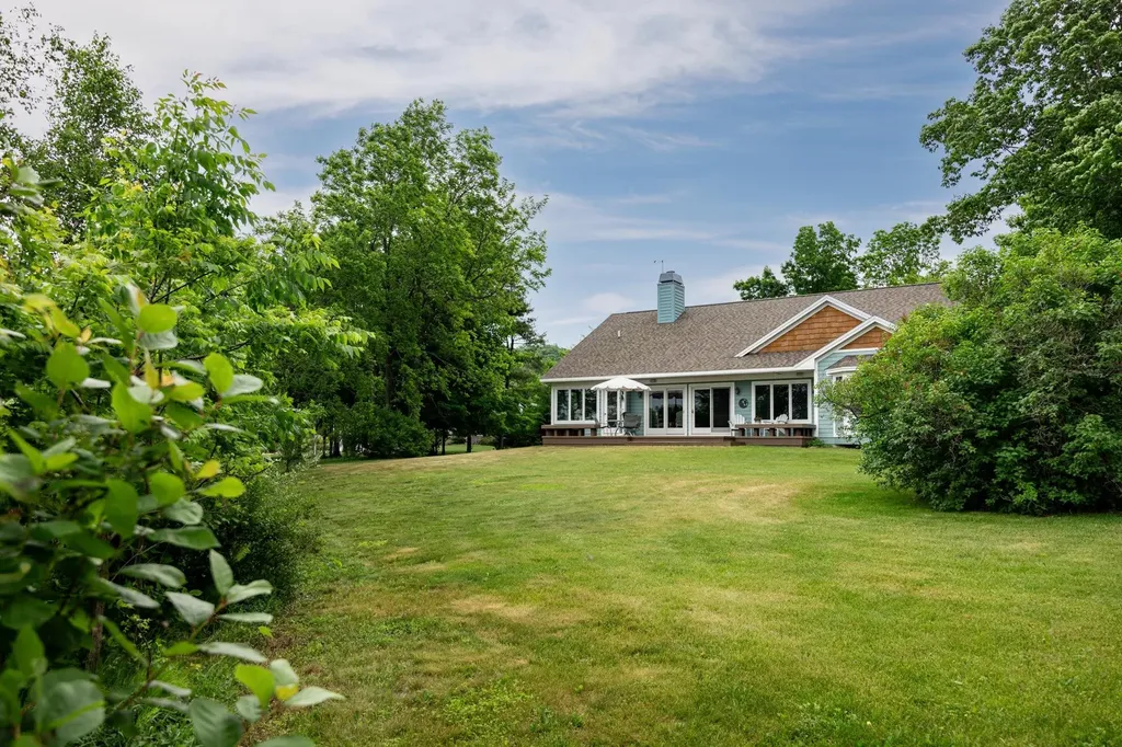 8080 S Lakeview Road Elmwood Charter Township MI 49684
