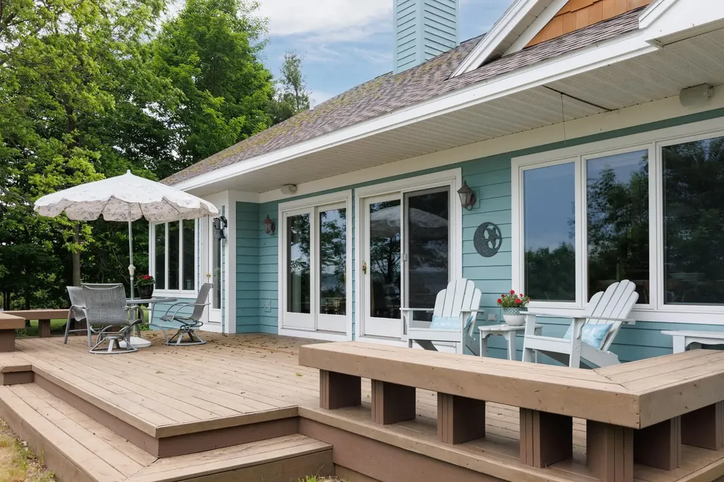 8080 S Lakeview Road Elmwood Charter Township MI 49684