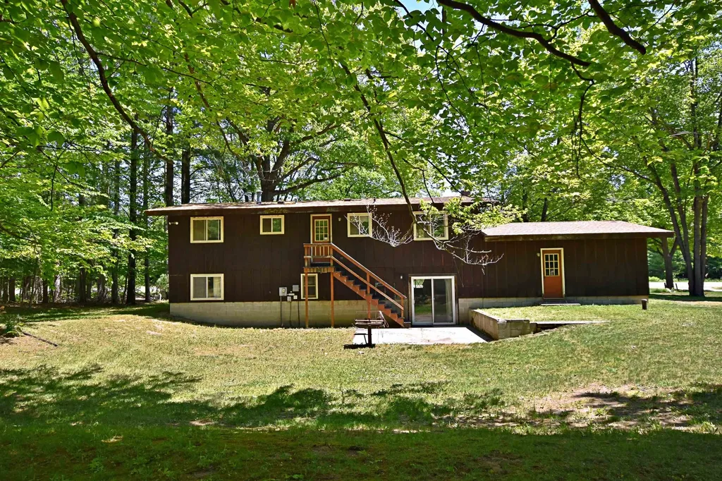 5388 E M-115 Selma Township MI 49601