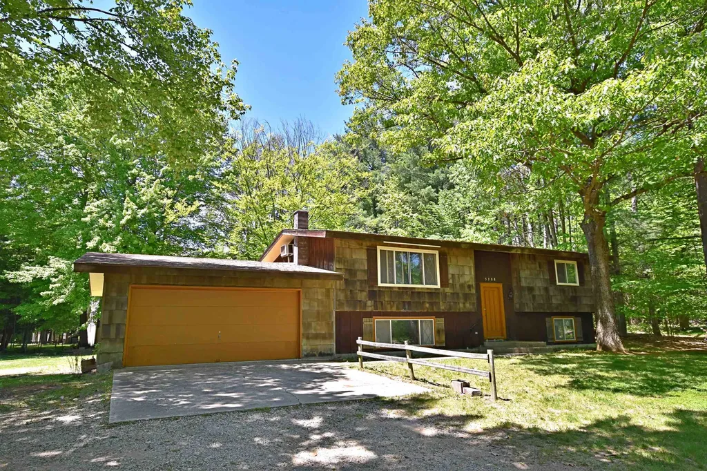 5388 E M-115 Selma Township MI 49601