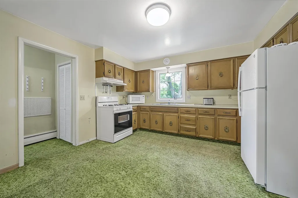 424 Crestview Place Cadillac City MI 49601