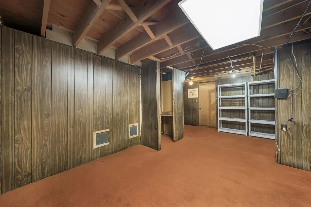 424 Crestview Place Cadillac City MI 49601