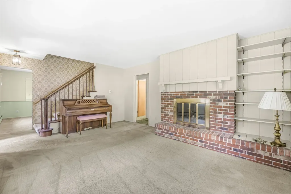 424 Crestview Place Cadillac City MI 49601