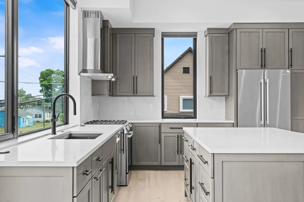 215 Barlow Street Traverse City City MI 49686