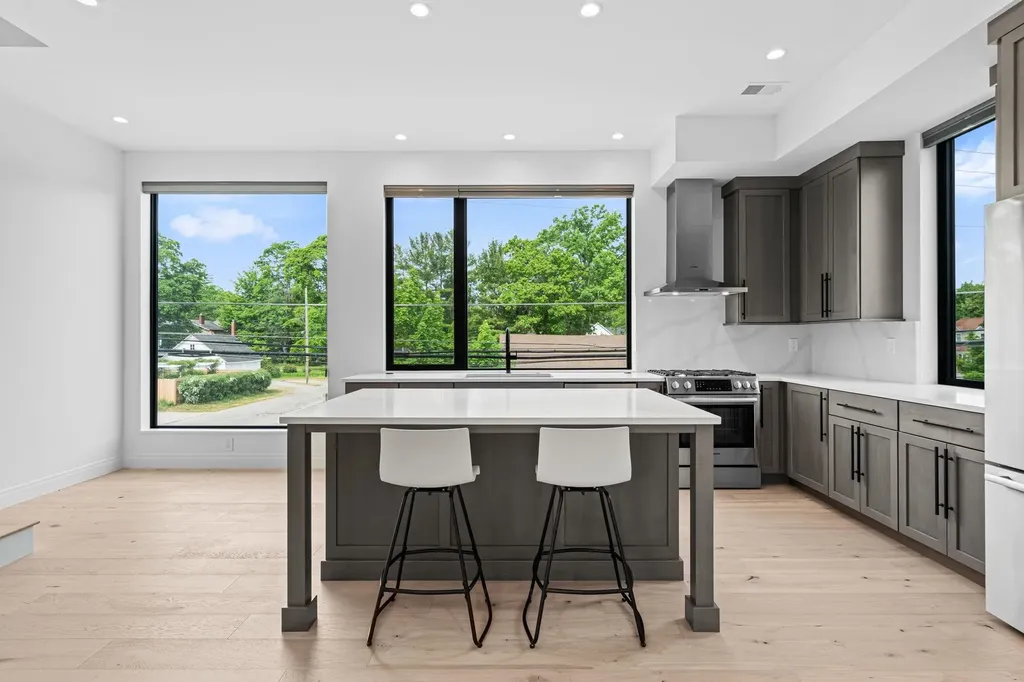 215 Barlow Street Traverse City City MI 49686