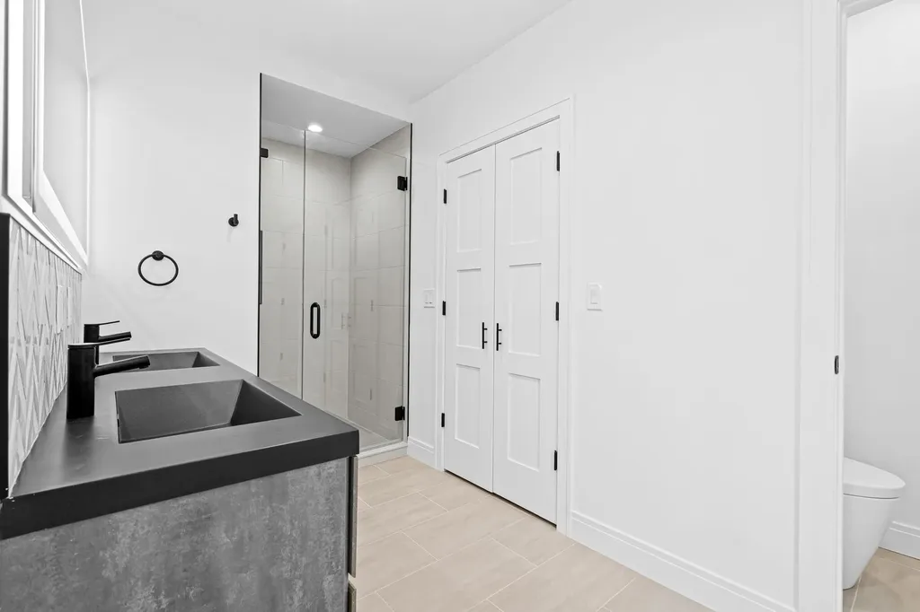 215 Barlow Street Traverse City City MI 49686