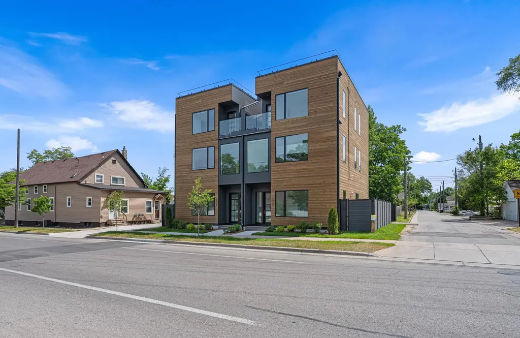 215 Barlow Street Traverse City City MI 49686