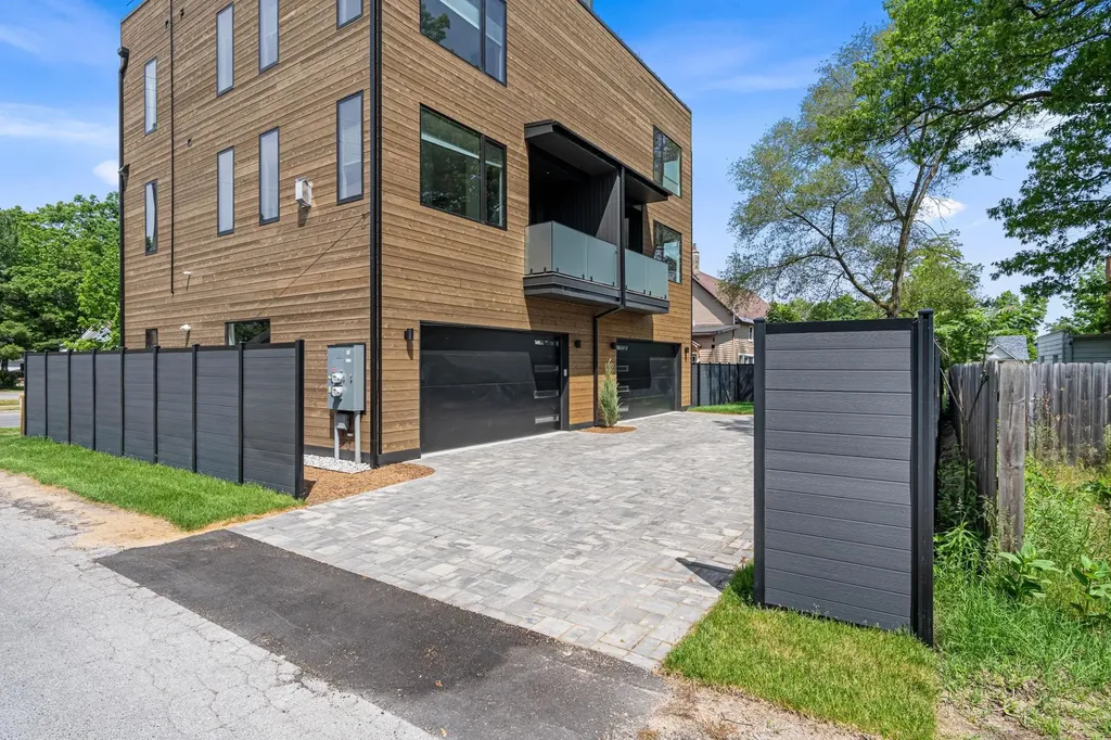 215 Barlow Street Traverse City City MI 49686