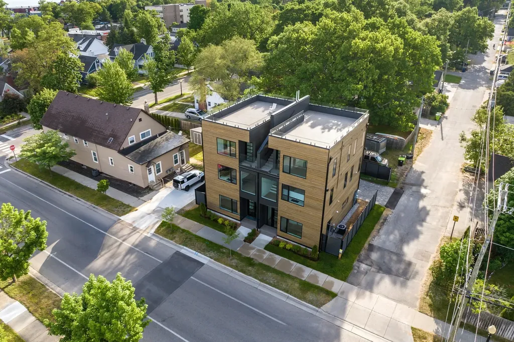 215 Barlow Street Traverse City City MI 49686