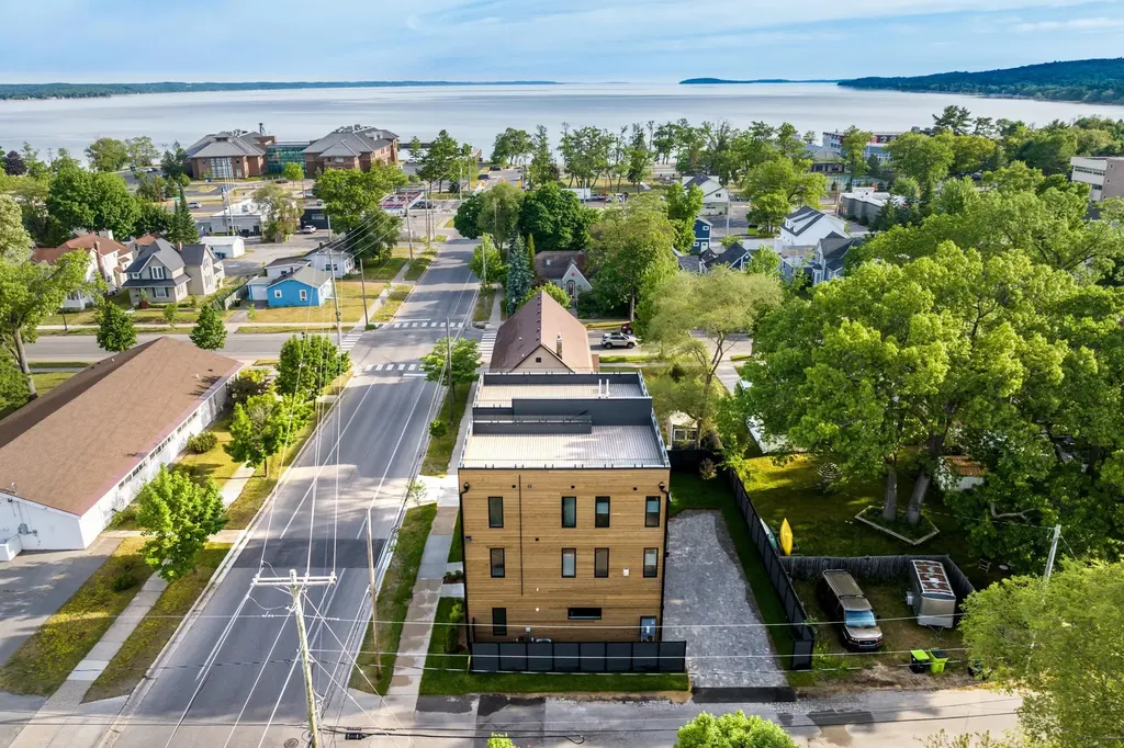 215 Barlow Street Traverse City City MI 49686