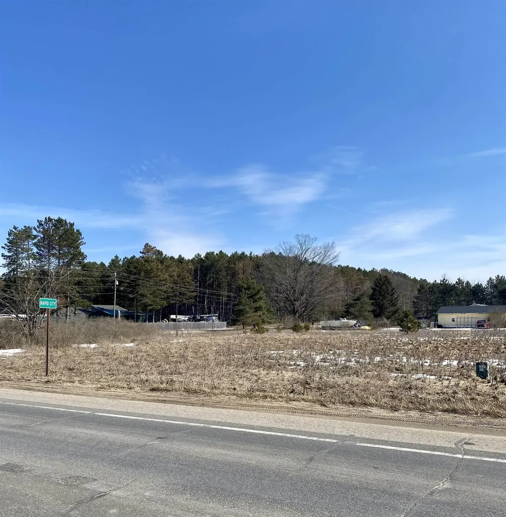 7430 Rapid City Road Clearwater Township MI 49676