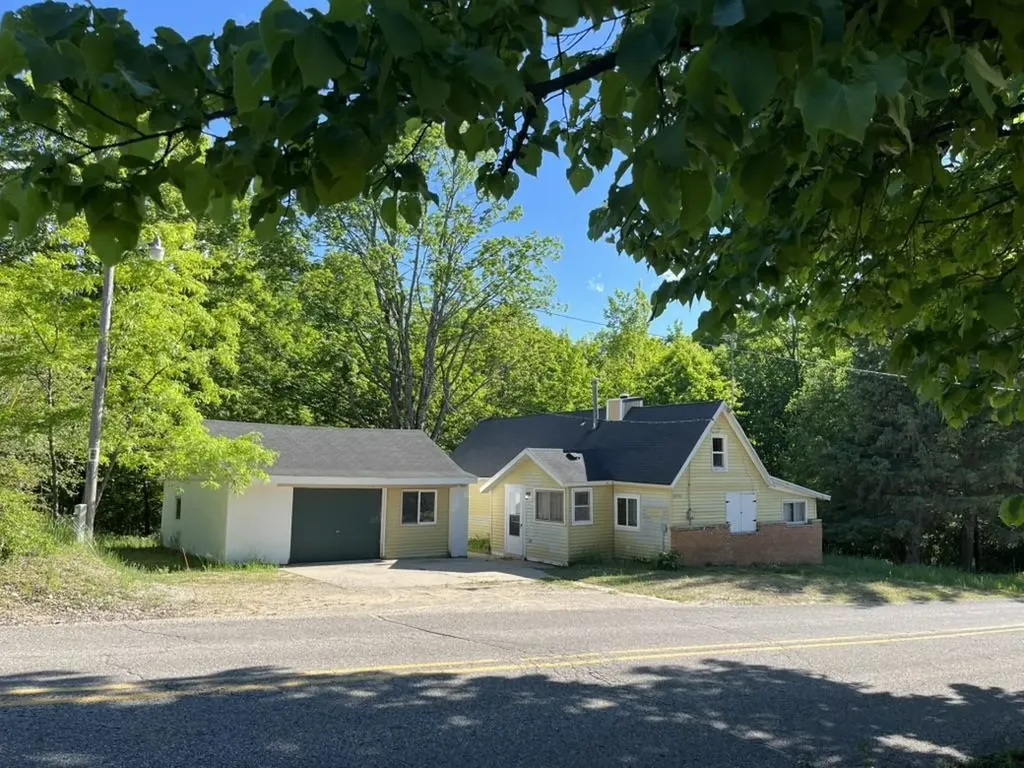 2570 Kettle Lake Road Kalkaska Township MI 49646