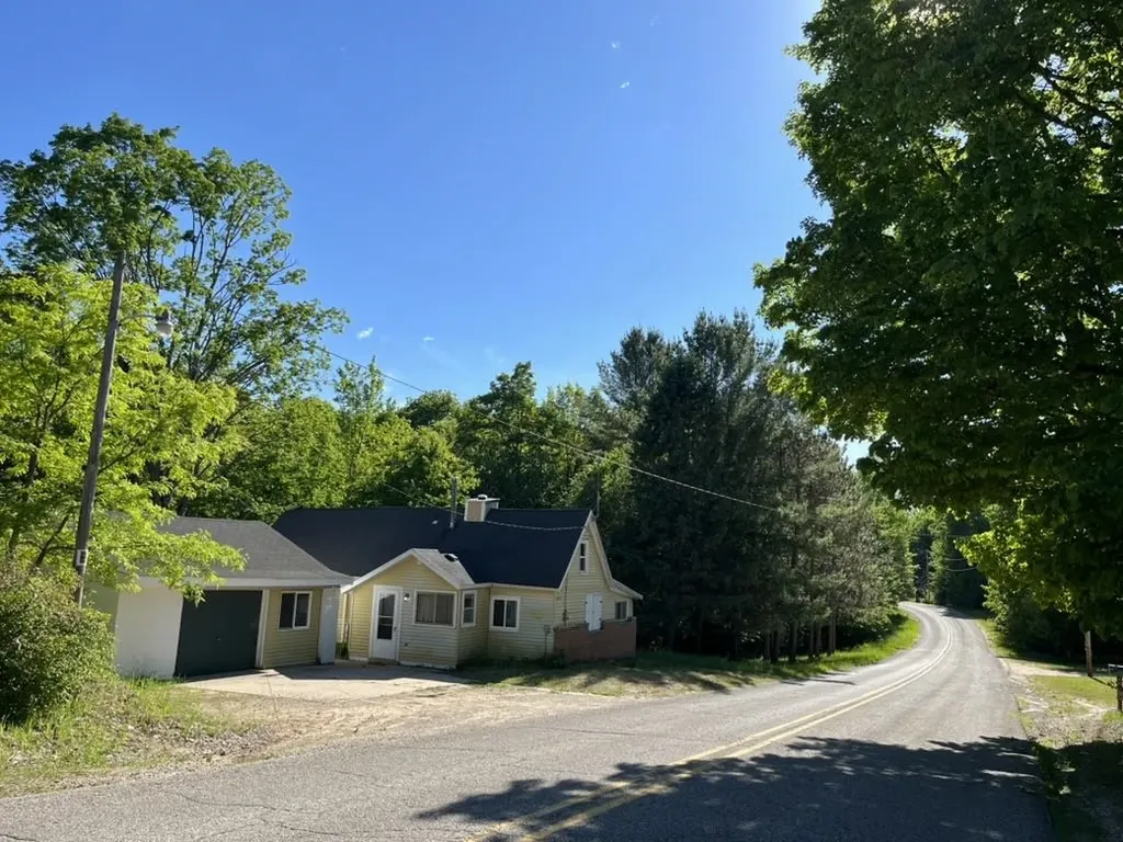 2570 Kettle Lake Road Kalkaska Township MI 49646